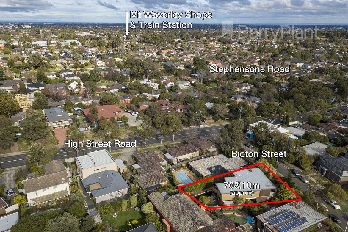 4 Bicton Street, Mount Waverley, VIC 3149 - Thumbnail 2 - 01/02/2019
