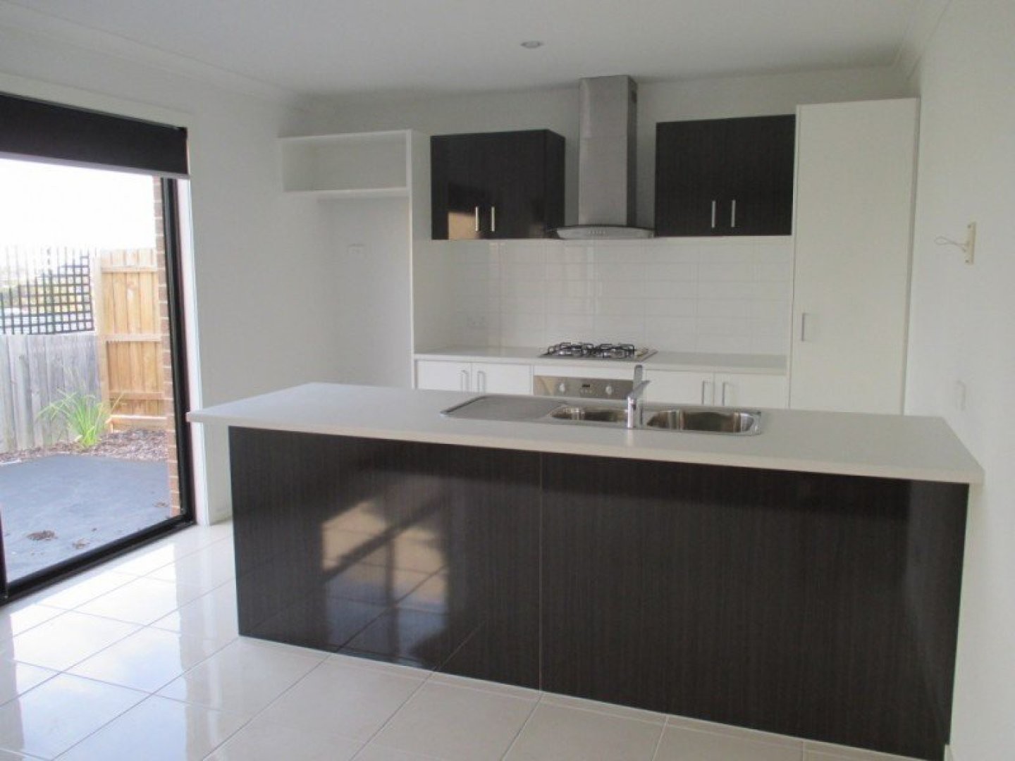 7/11 Hawk Avenue, Pakenham, VIC 3810 - Thumbnail 1 - 06/02/2019