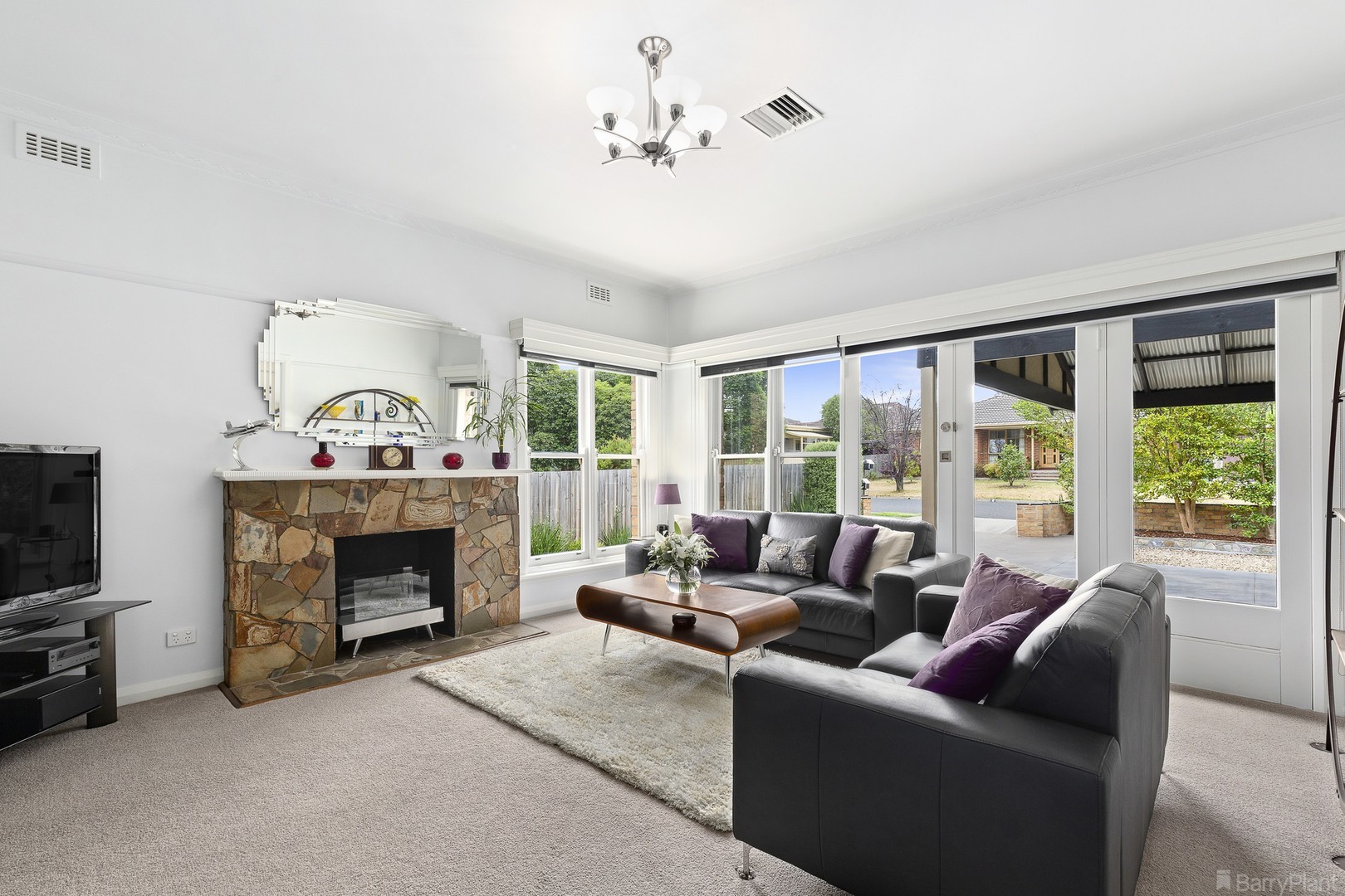 1/1 Pump Street, Heathmont, VIC 3135 - Thumbnail 2 - 07/02/2019
