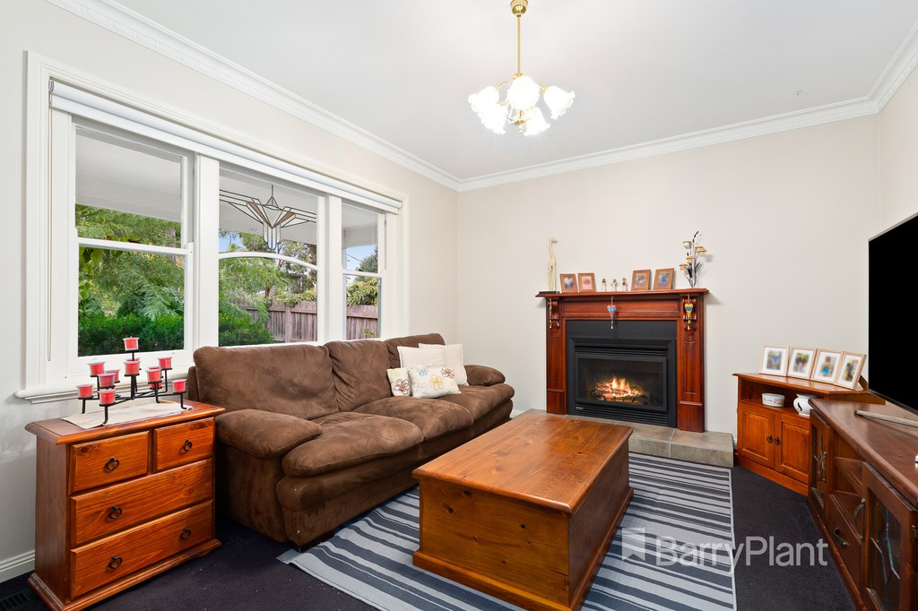 1 Braemar Street, Croydon, VIC 3136 - Thumbnail 2 - 12/02/2019