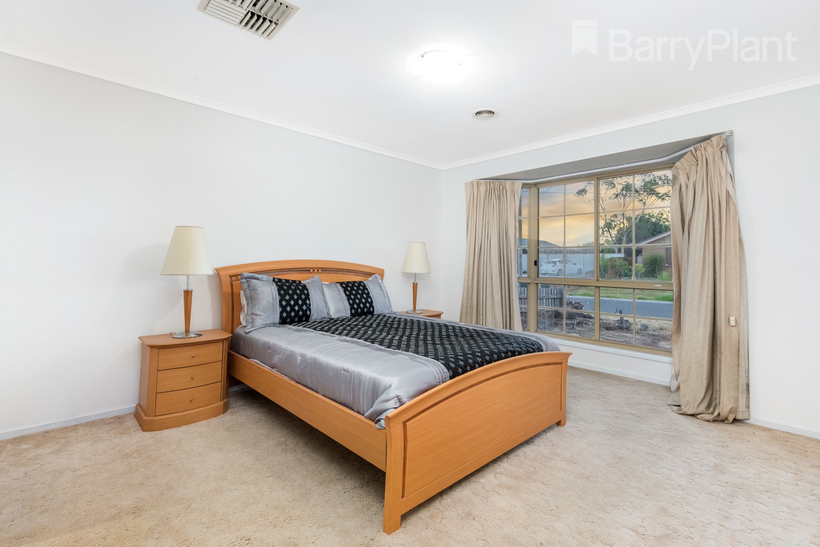 1 Majella Court, Hoppers Crossing, VIC 3029 - Thumbnail 1 - 13/02/2019