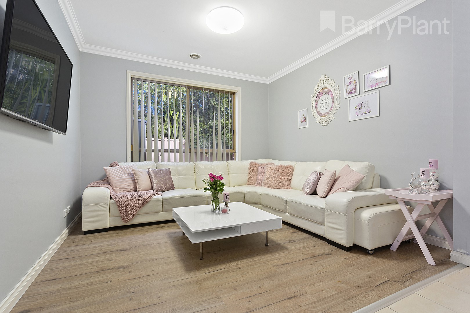 6 Berrima Close, Craigieburn, VIC 3064 - Thumbnail 2 - 13/02/2019