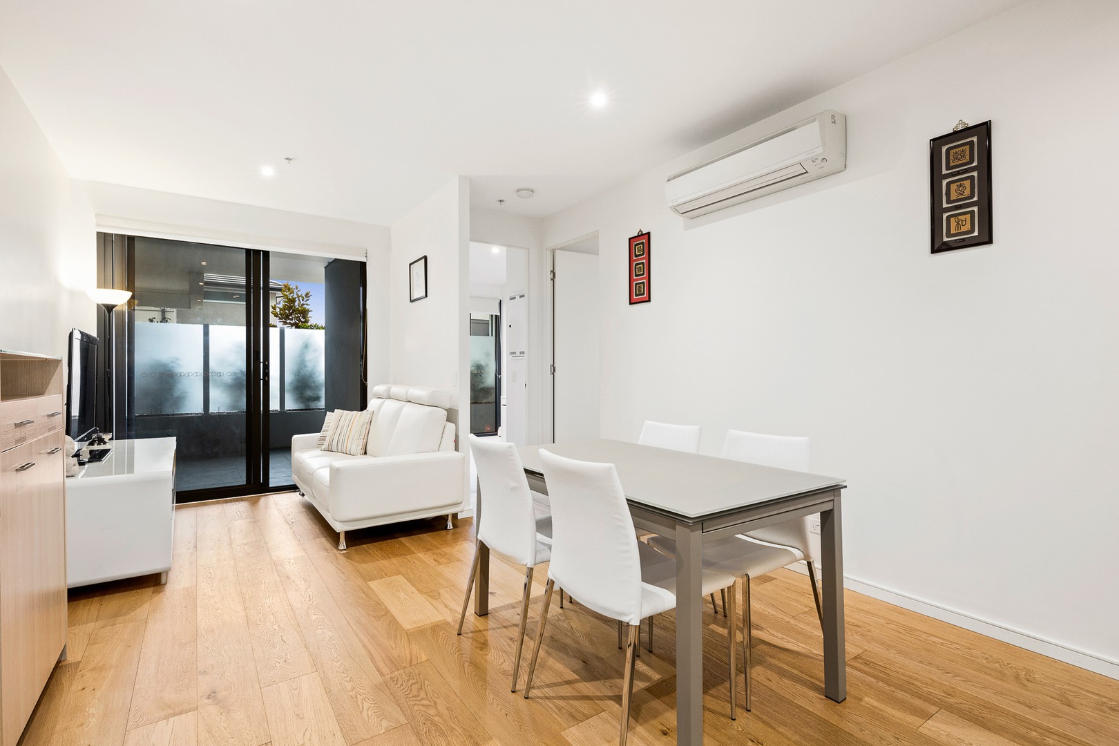 7/187 Reynolds RoadDoncaster East, VIC 3109, Doncaster East - Thumbnail 3
