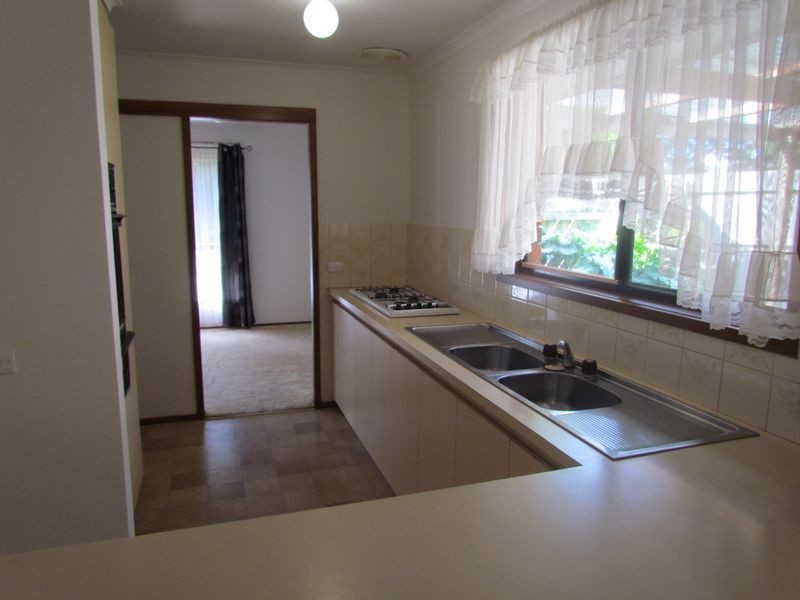 9 Moss Court, Rowville, VIC 3178 - Thumbnail 1 - 19/02/2019