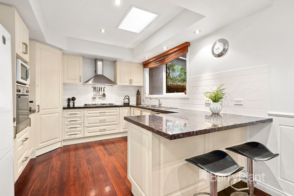 2/15 Paltarra Court, Croydon, VIC 3136 - Thumbnail 2 - 19/02/2019