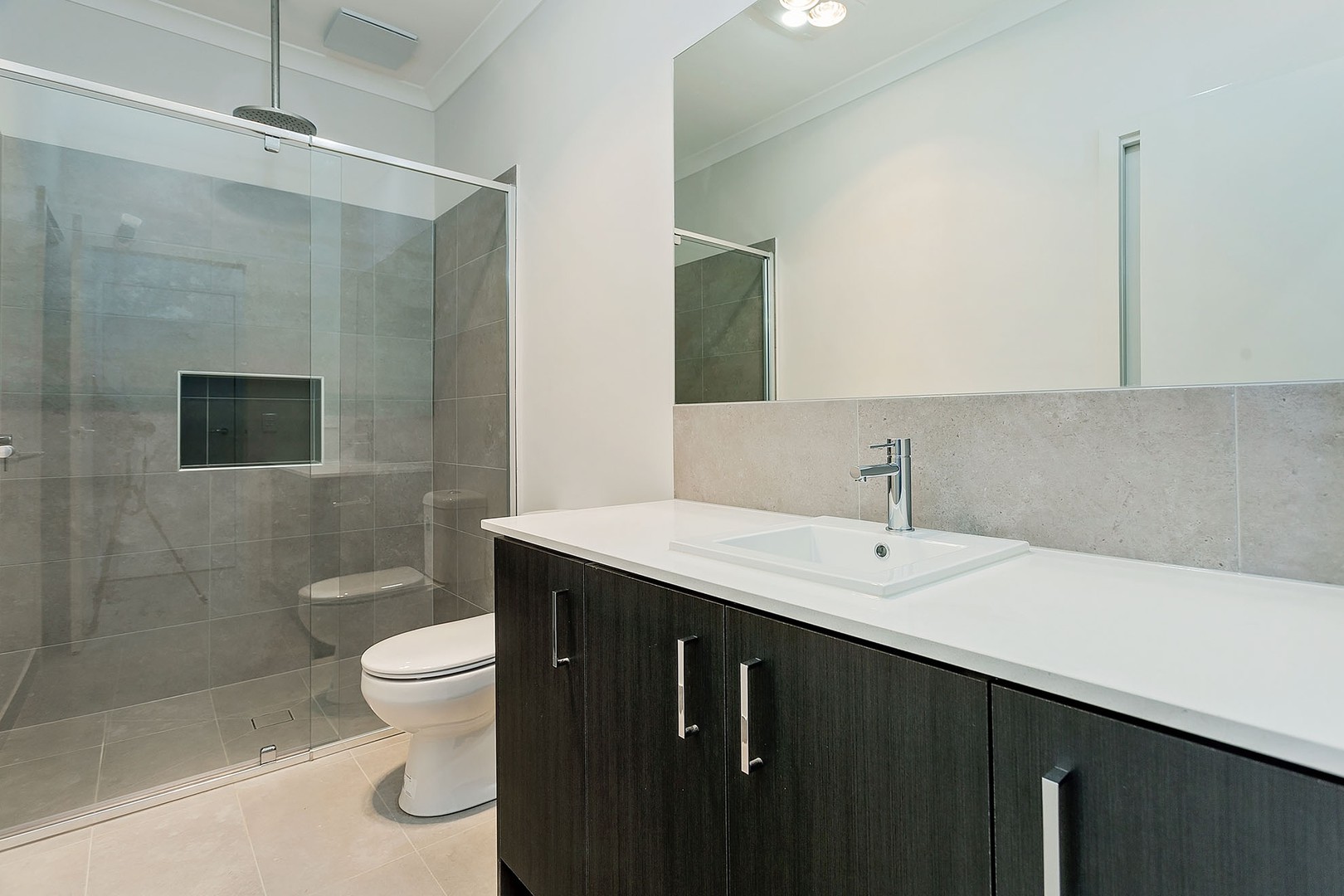 82 Treeve Parkway, Werribee, VIC 3030 - Thumbnail 2 - 20/02/2019