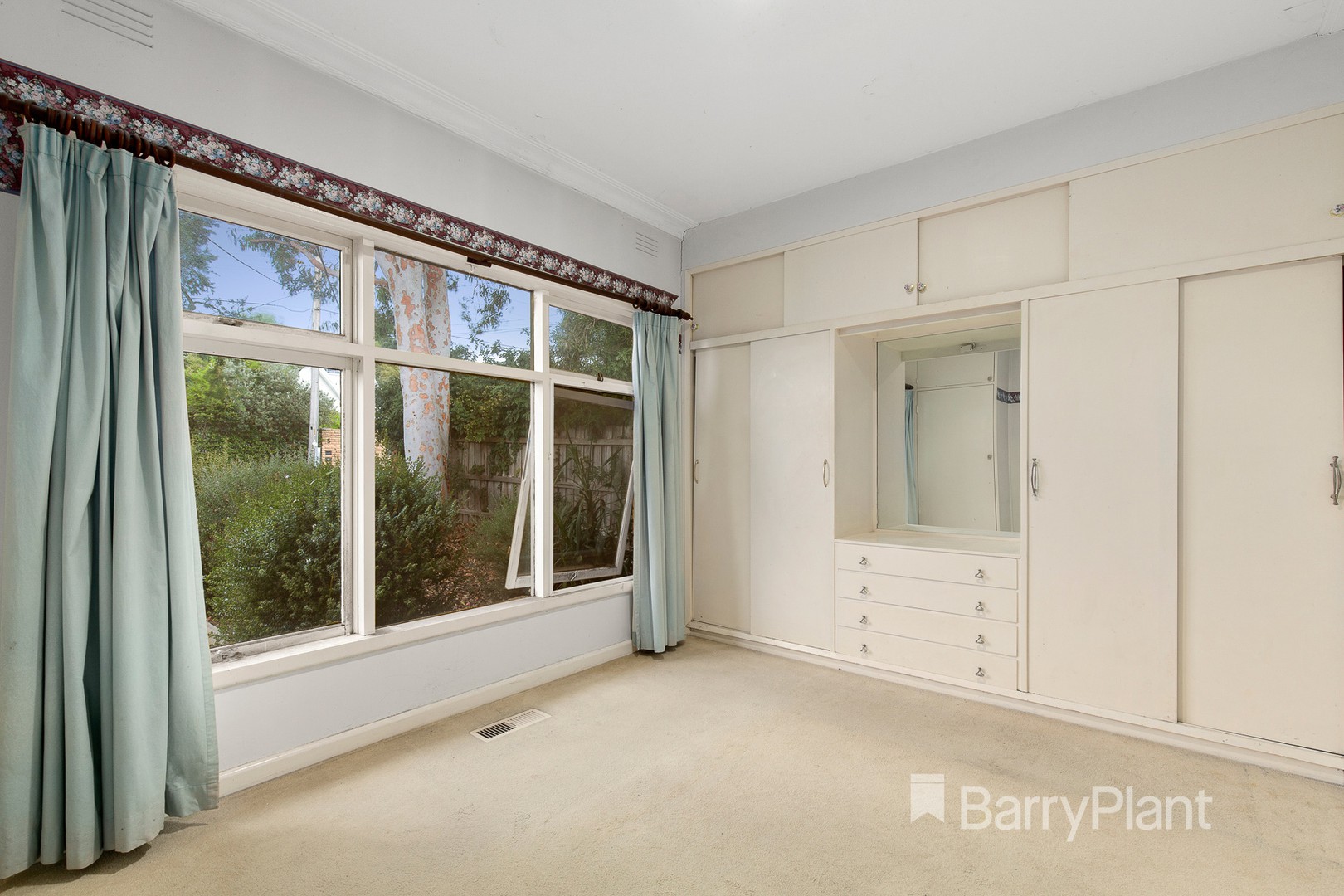 4 Cherry Orchard RiseBox Hill North, VIC 3129, Box Hill North - Thumbnail 6