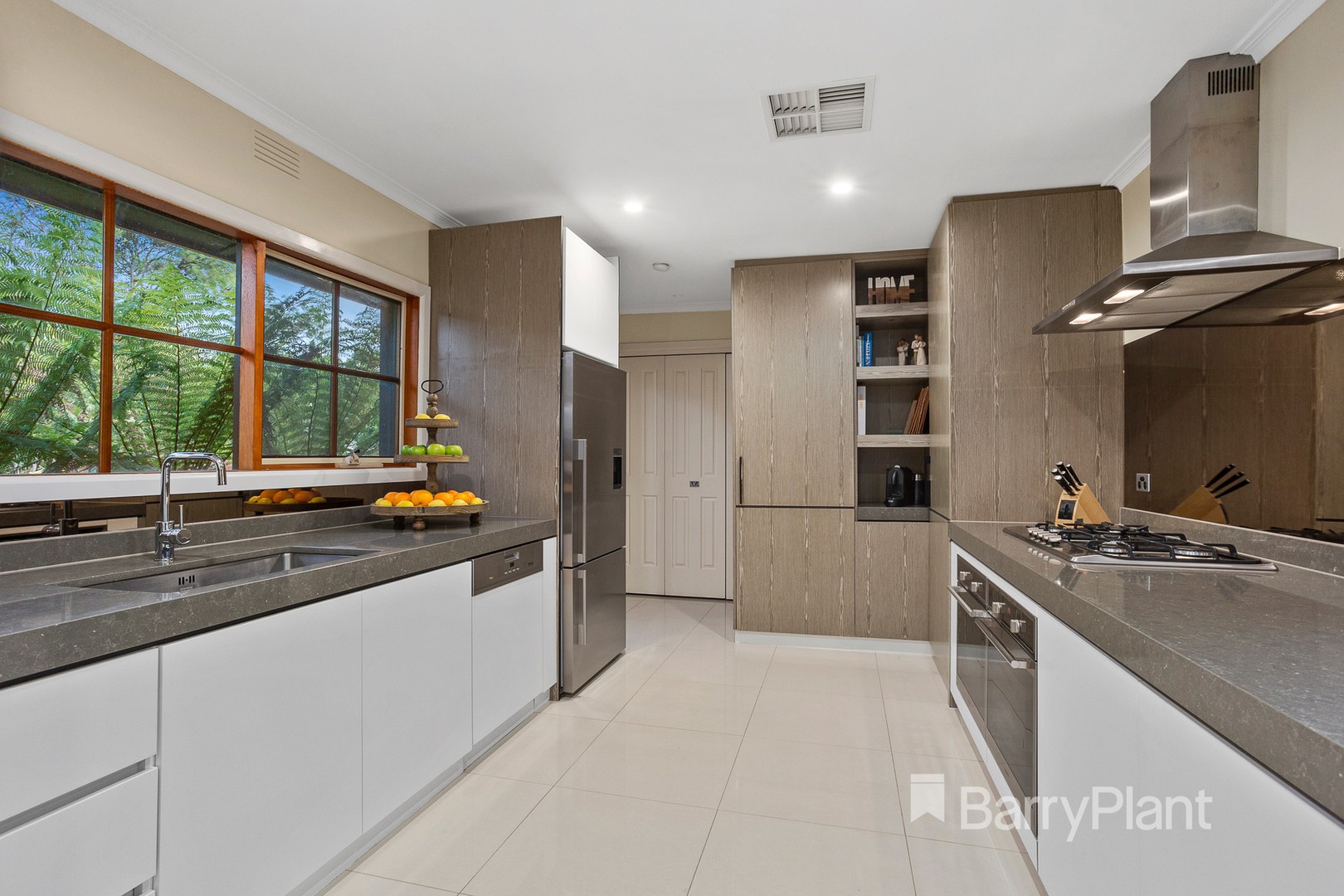 4 Bambra Court, Doncaster East, VIC 3109, Doncaster East - Thumbnail 2