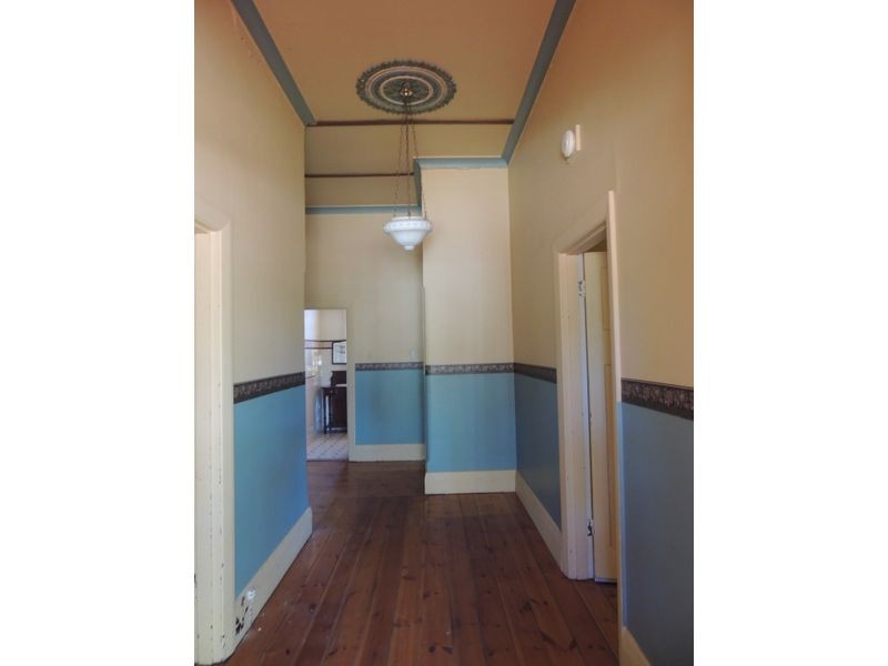 17 Parker Street, Rushworth, VIC 3612 - Thumbnail 2 - 06/03/2019