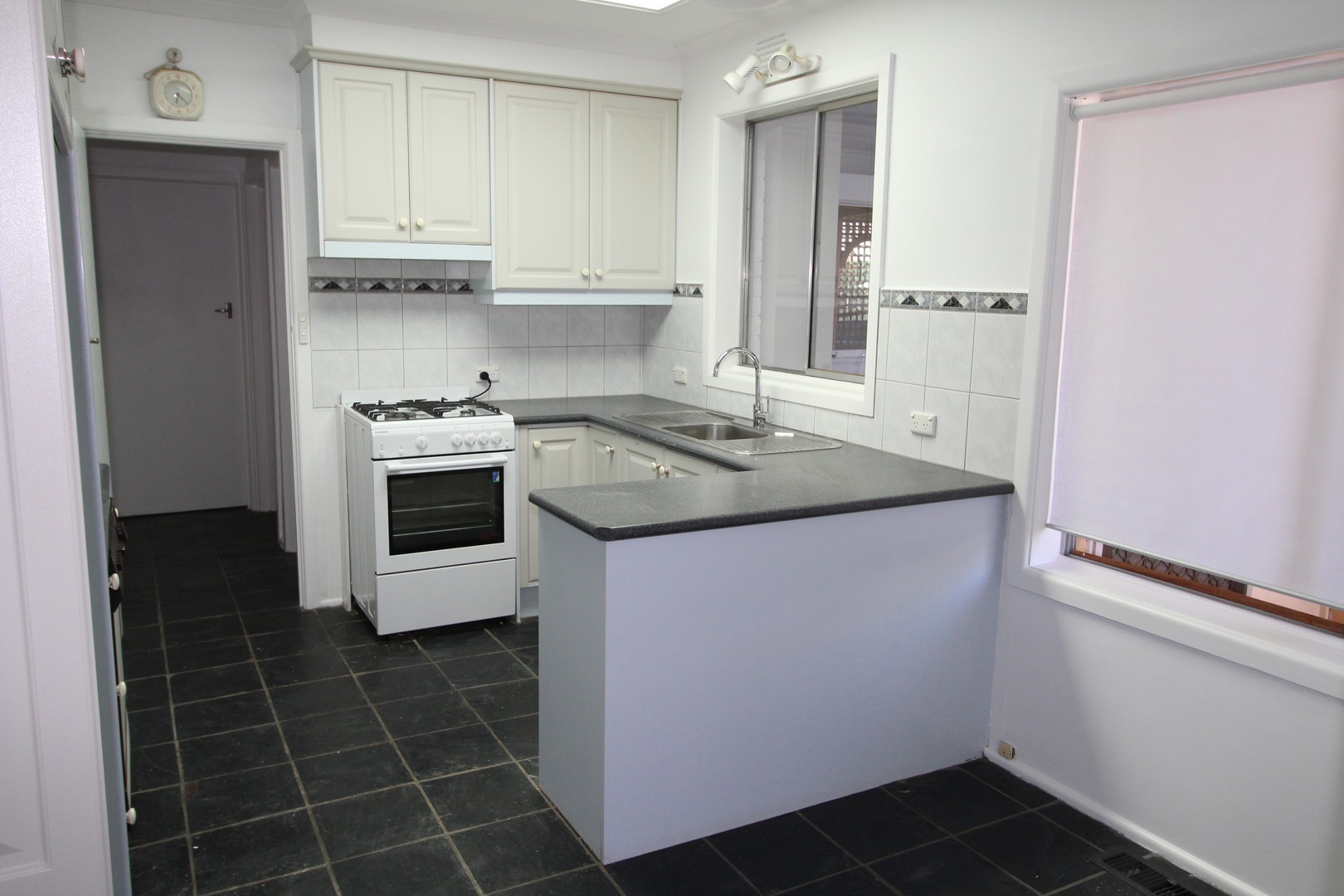 13 Lasiandra Avenue, Nunawading, VIC 3131 - Thumbnail 1 - 22/02/2019