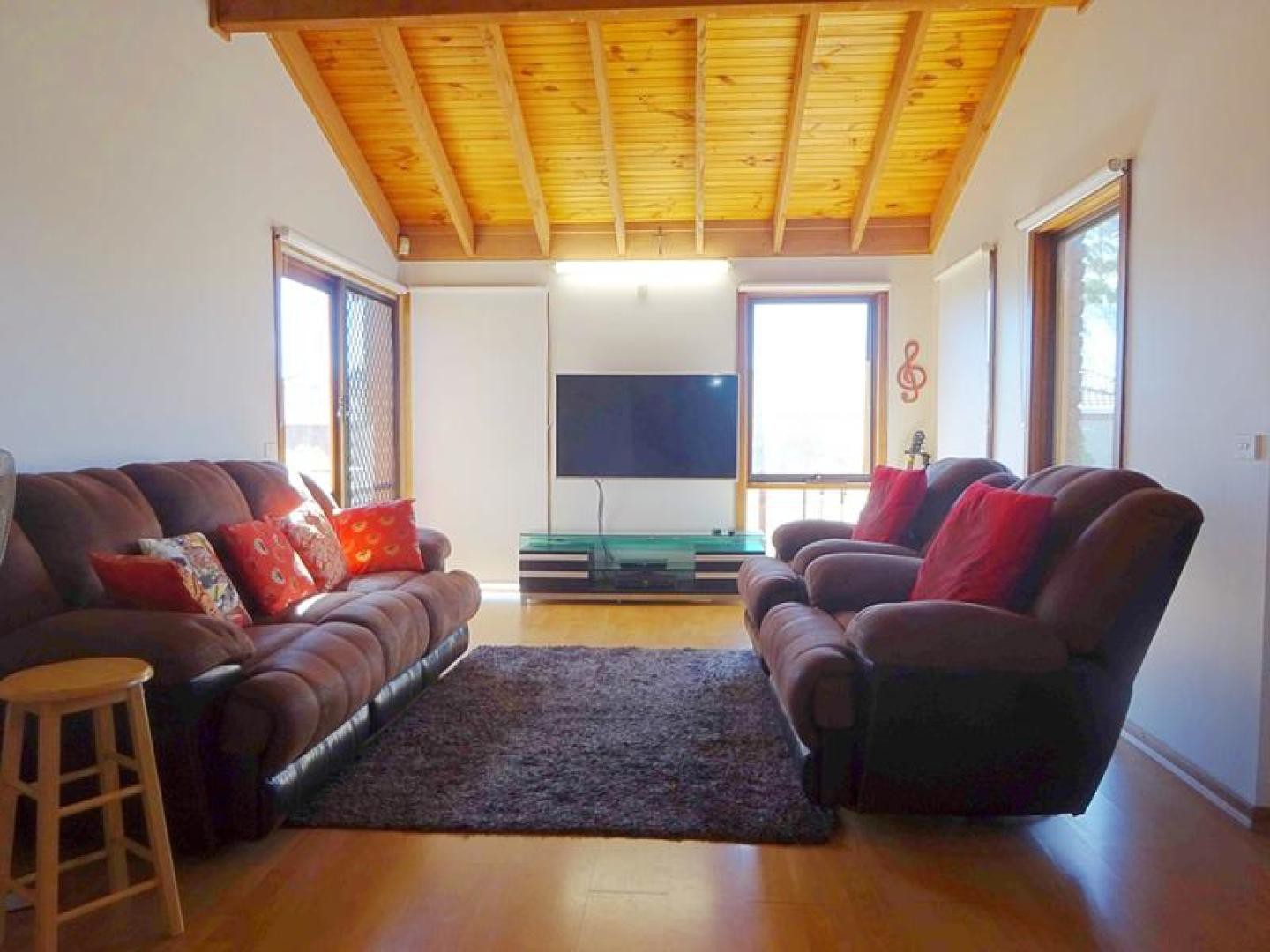 15 Second Avenue, Craigieburn, VIC 3064 - Thumbnail 2 - 23/02/2019