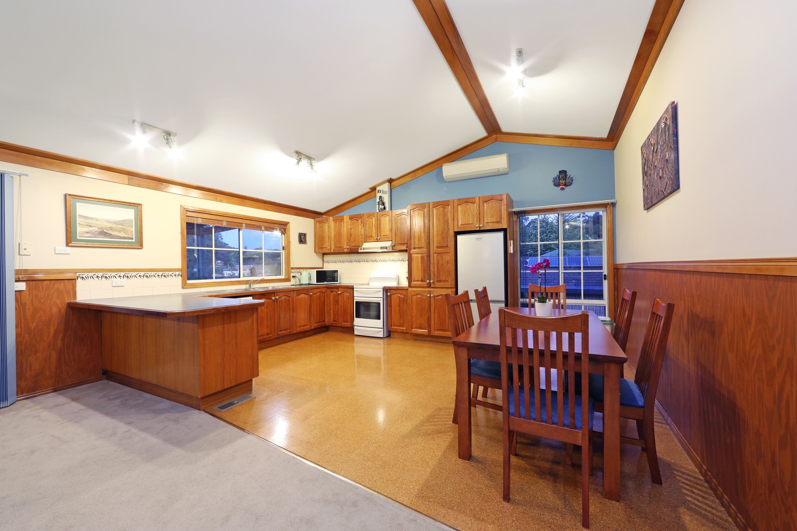 26 Churchill Park Drive, Lysterfield South, VIC 3156 - Thumbnail 2 - 25/02/2019