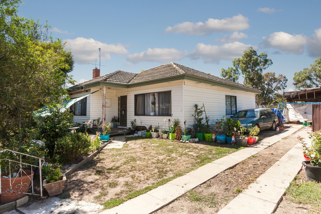 26 Snodgrass Street, Broadford, VIC 3658 - Thumbnail 2 - 25/02/2019