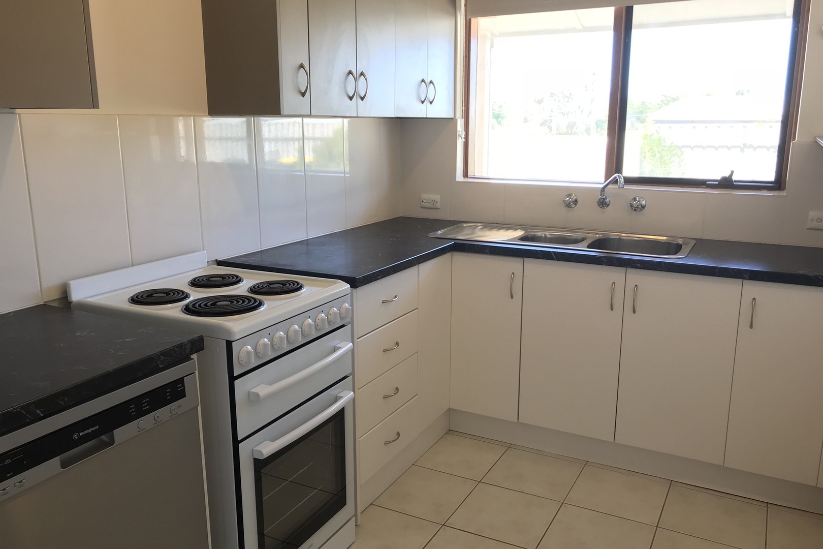 1/3 Kiltie Avenue, Windsor Gardens, SA 5087 - Thumbnail 1 - 25/02/2019