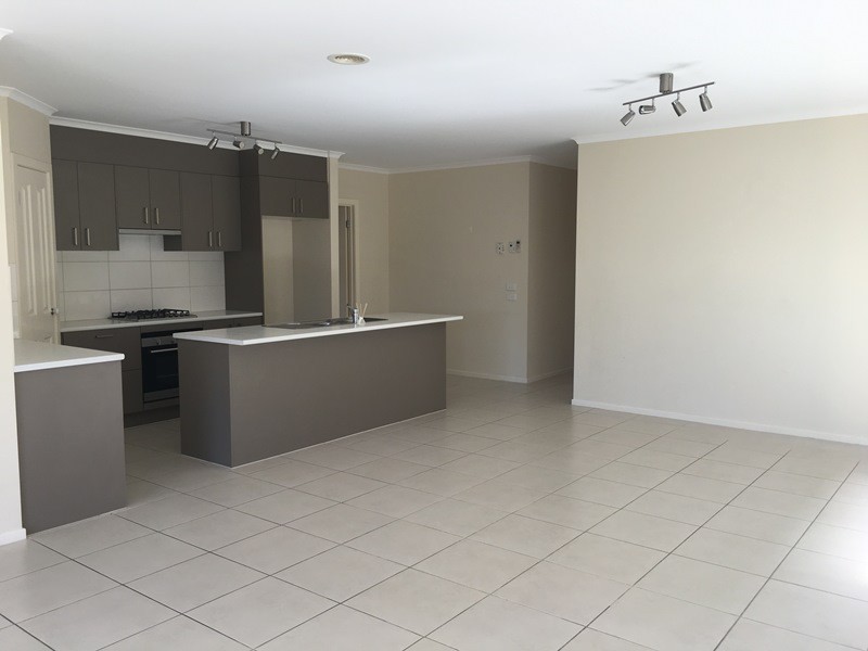 113 Wallara Waters Blvd, Wallan, VIC 3756 - Thumbnail 2 - 27/02/2019