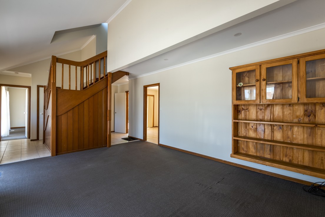 8 Weller Street, Dandenong, VIC 3175 - Thumbnail 1 - 01/03/2019