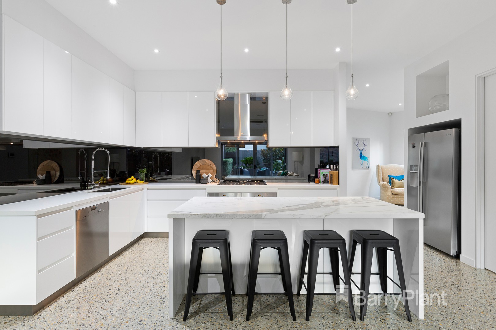 6 Bambaroo Close, Nambour, QLD, 4560, Nambour - Thumbnail 2