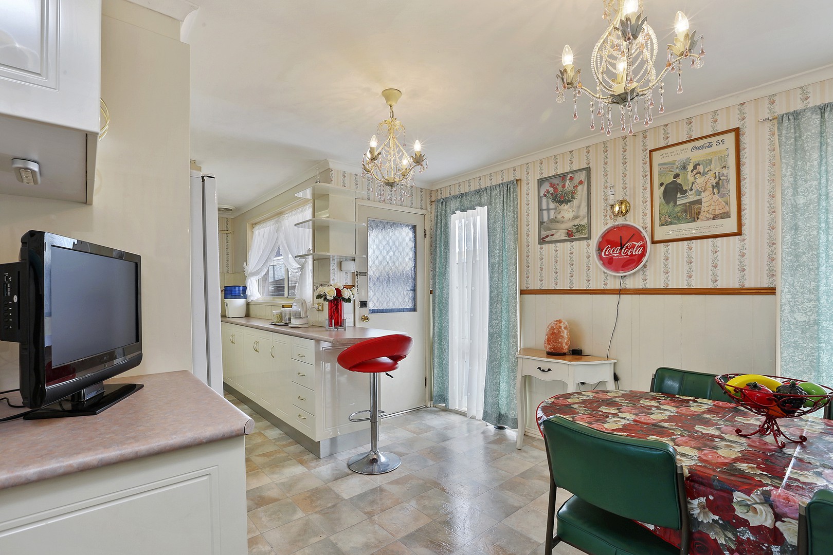 112 Princess Road, Corio, VIC 3214 - Thumbnail 2 - 20/03/2019