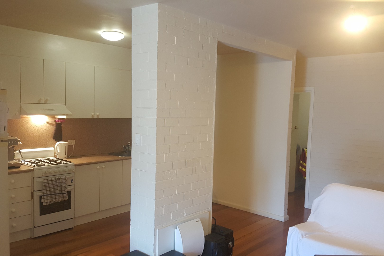 2/10 Maleela Grove, Rosanna, VIC 3084 - Thumbnail 2 - 20/03/2019