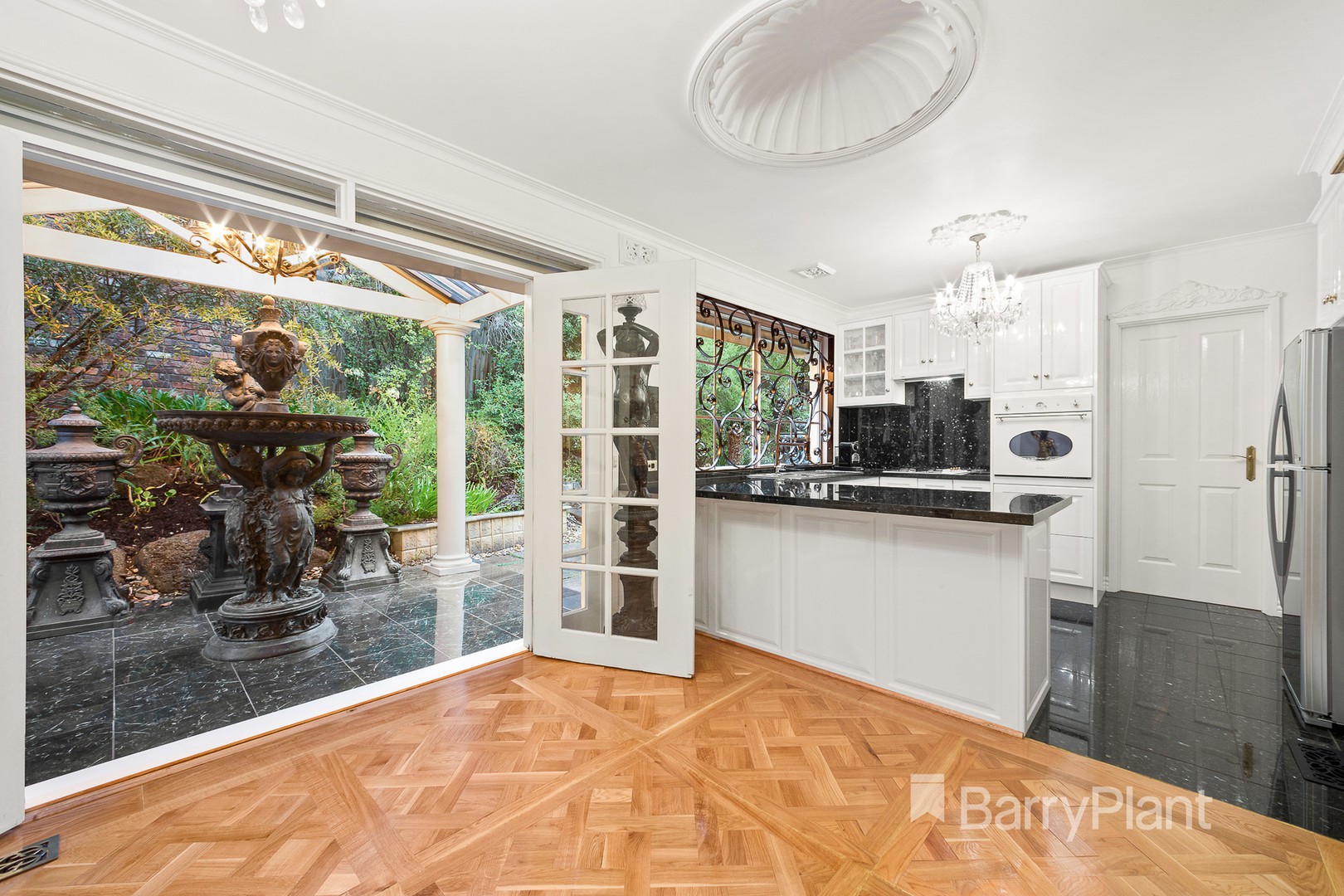 7 Pecan CourtTemplestowe Lower, VIC 3107, Templestowe Lower - Thumbnail 6