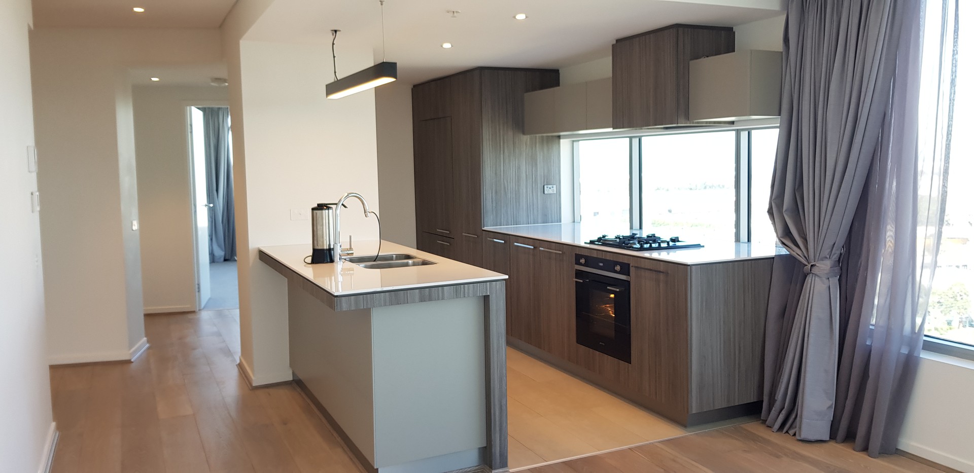 1901/81 South Wharf Drive, Docklands, VIC 3008 - Thumbnail 1 - 25/03/2019