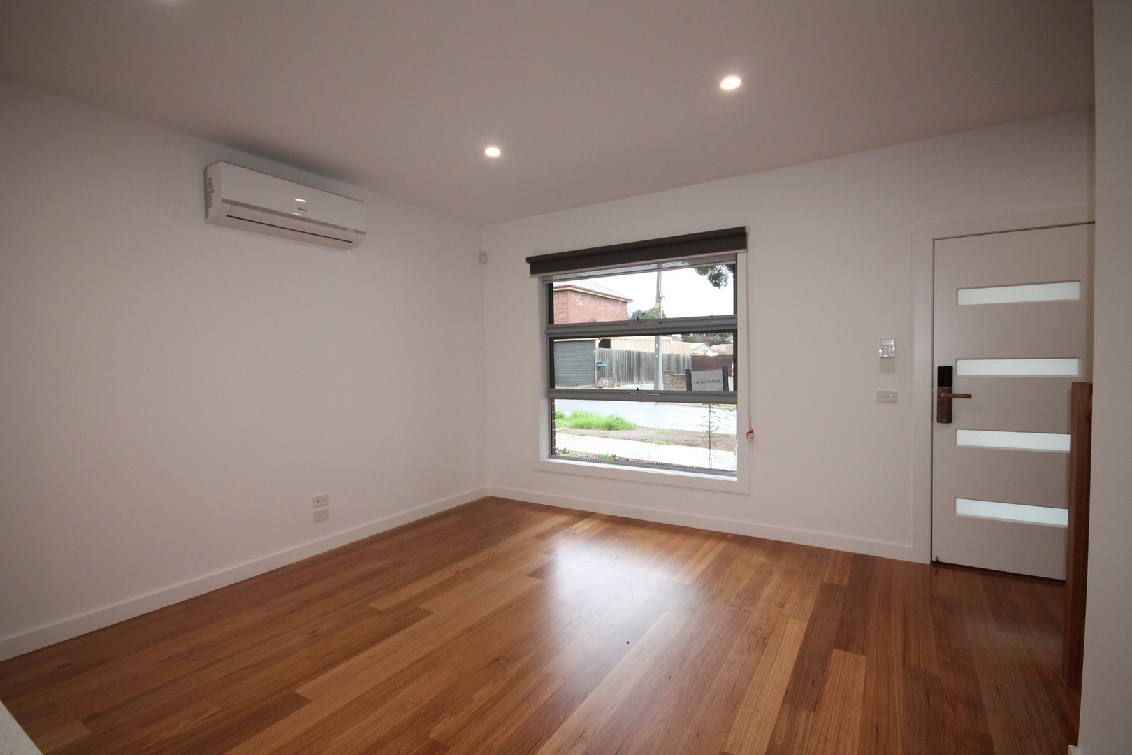11 Academy Avenue, Reservoir, VIC 3073 - Thumbnail 2 - 26/03/2019