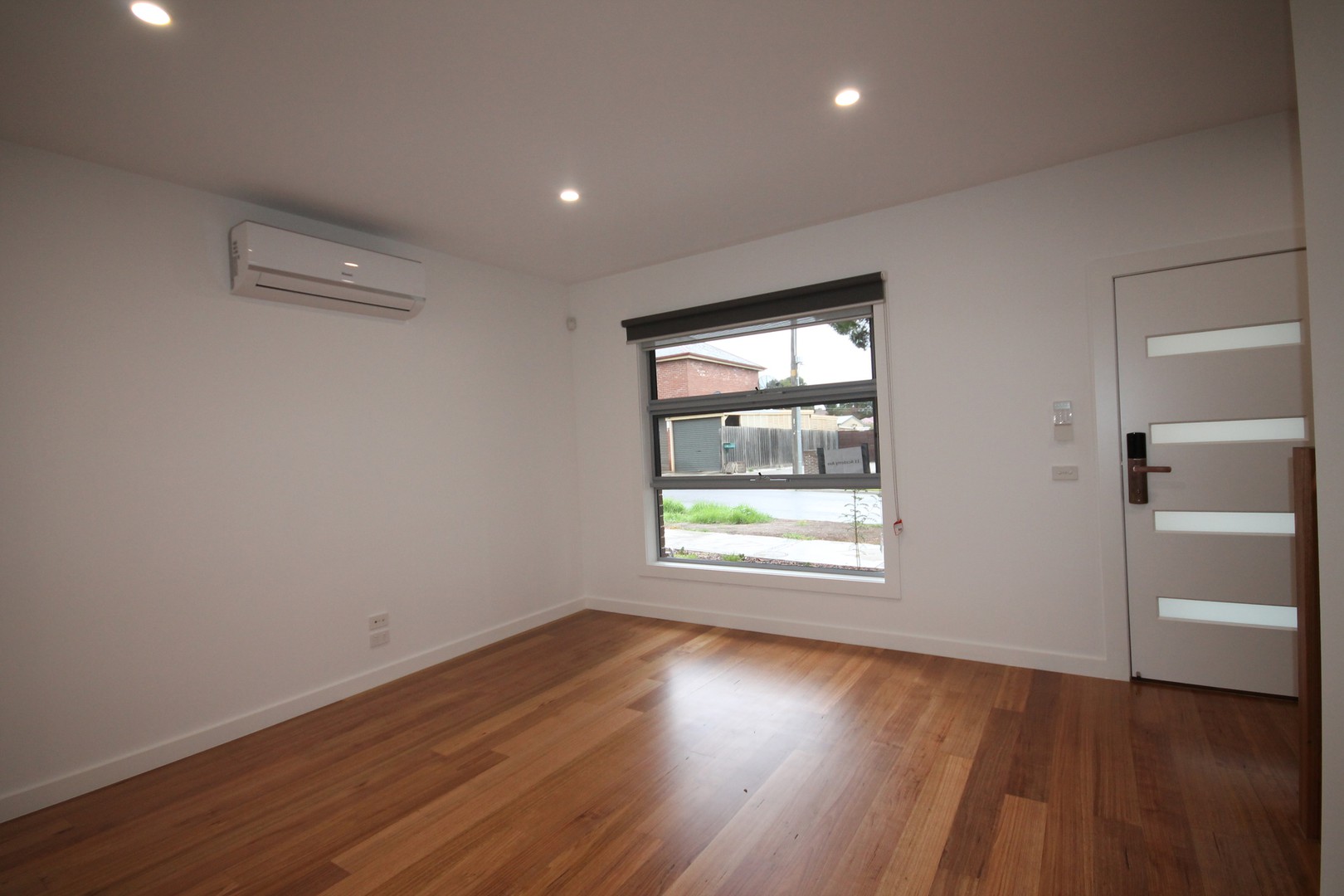 12 Academy Avenue, Reservoir, VIC 3073 - Thumbnail 2 - 26/03/2019