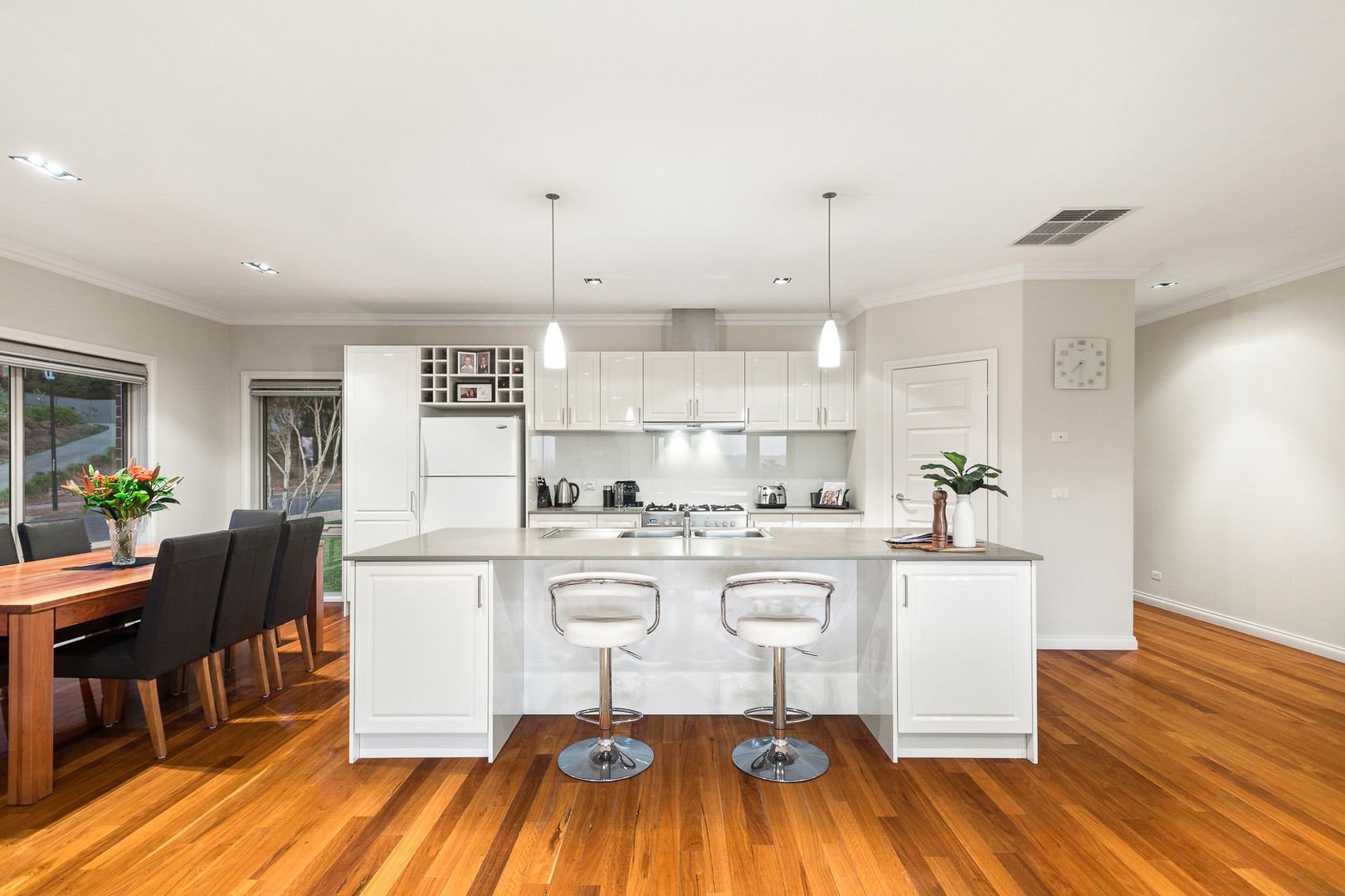 29 Barak Parade, Doreen, VIC 3754 - Thumbnail 2 - 27/03/2019