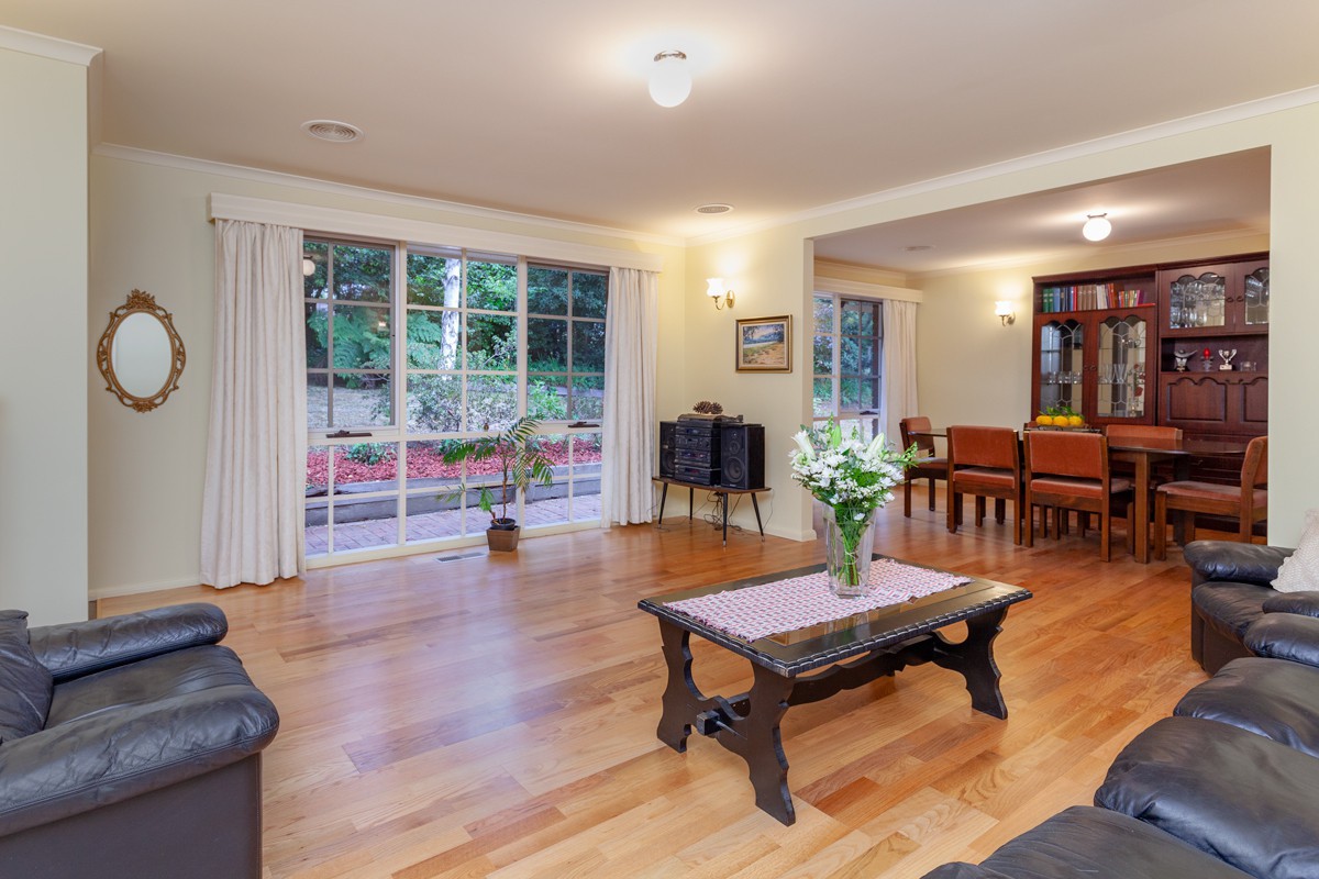 19 Neville Street, Cockatoo, VIC 3781 - Thumbnail 2 - 28/03/2019