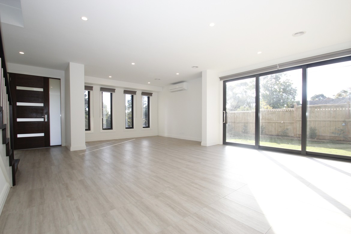 1/42 Windsor Avenue, Mount Waverley, VIC 3149 - Thumbnail 2 - 02/04/2019