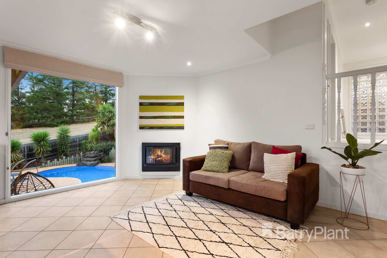 6 Kim Street, Diamond Creek, VIC 3089 - Thumbnail 2 - 03/04/2019