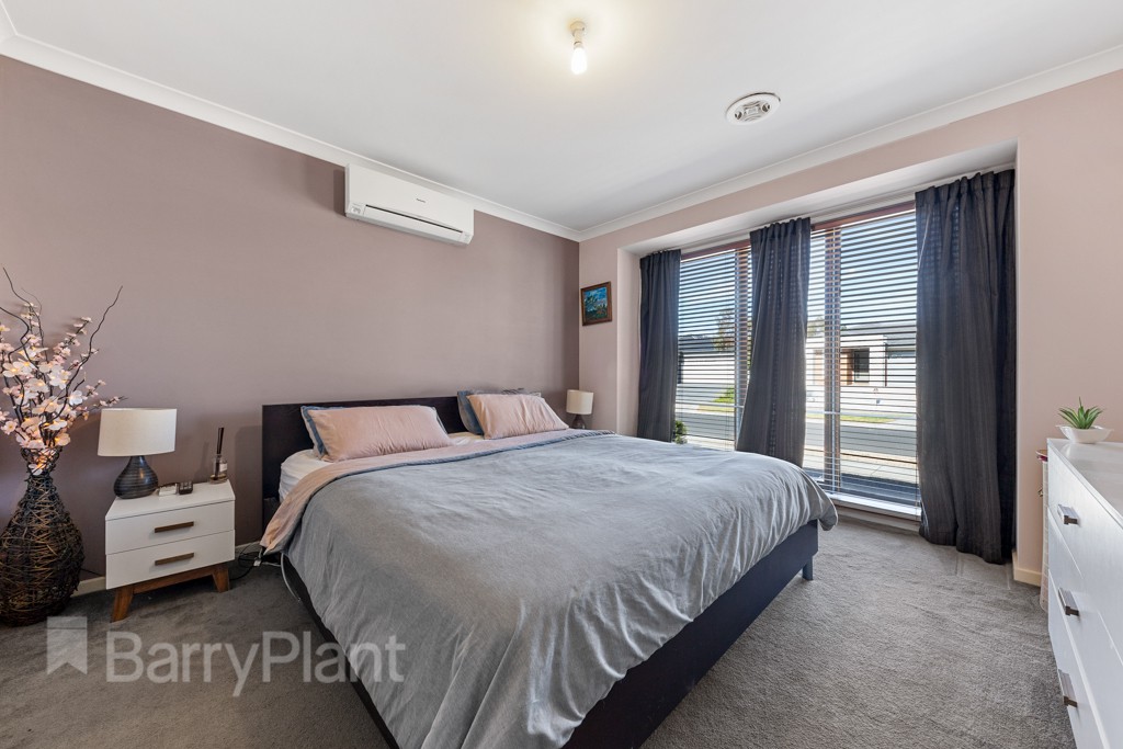 61 Oconnor Road, Deer Park, VIC 3023 - Thumbnail 2 - 04/04/2019