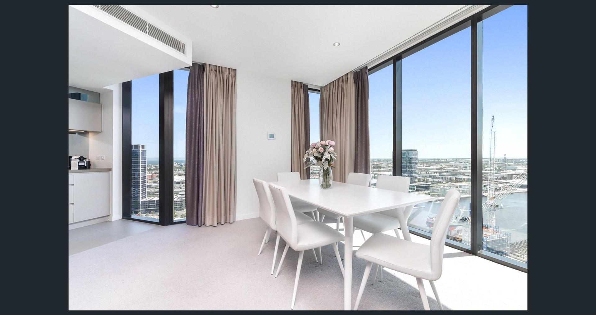 2402/9 Waterside  Place, Docklands, VIC 3008 - Thumbnail 2 - 10/04/2019
