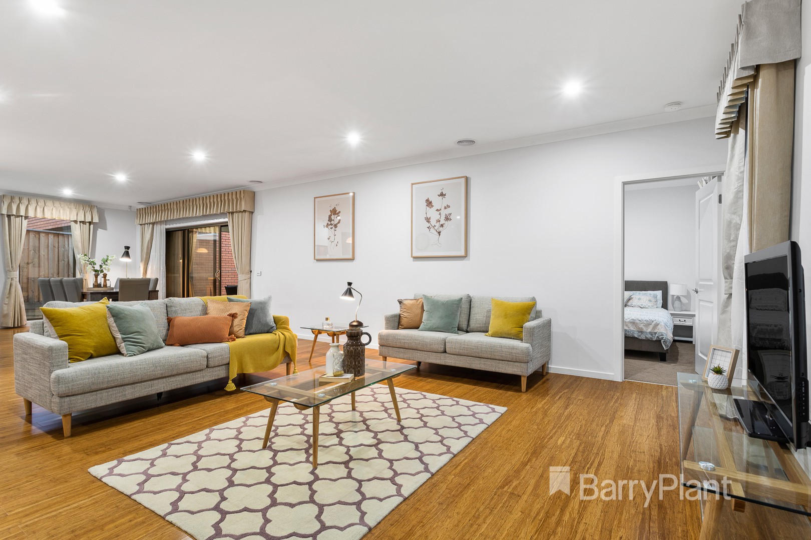 44 Heathfield RiseBox Hill North, VIC 3129, Box Hill North - Thumbnail 2
