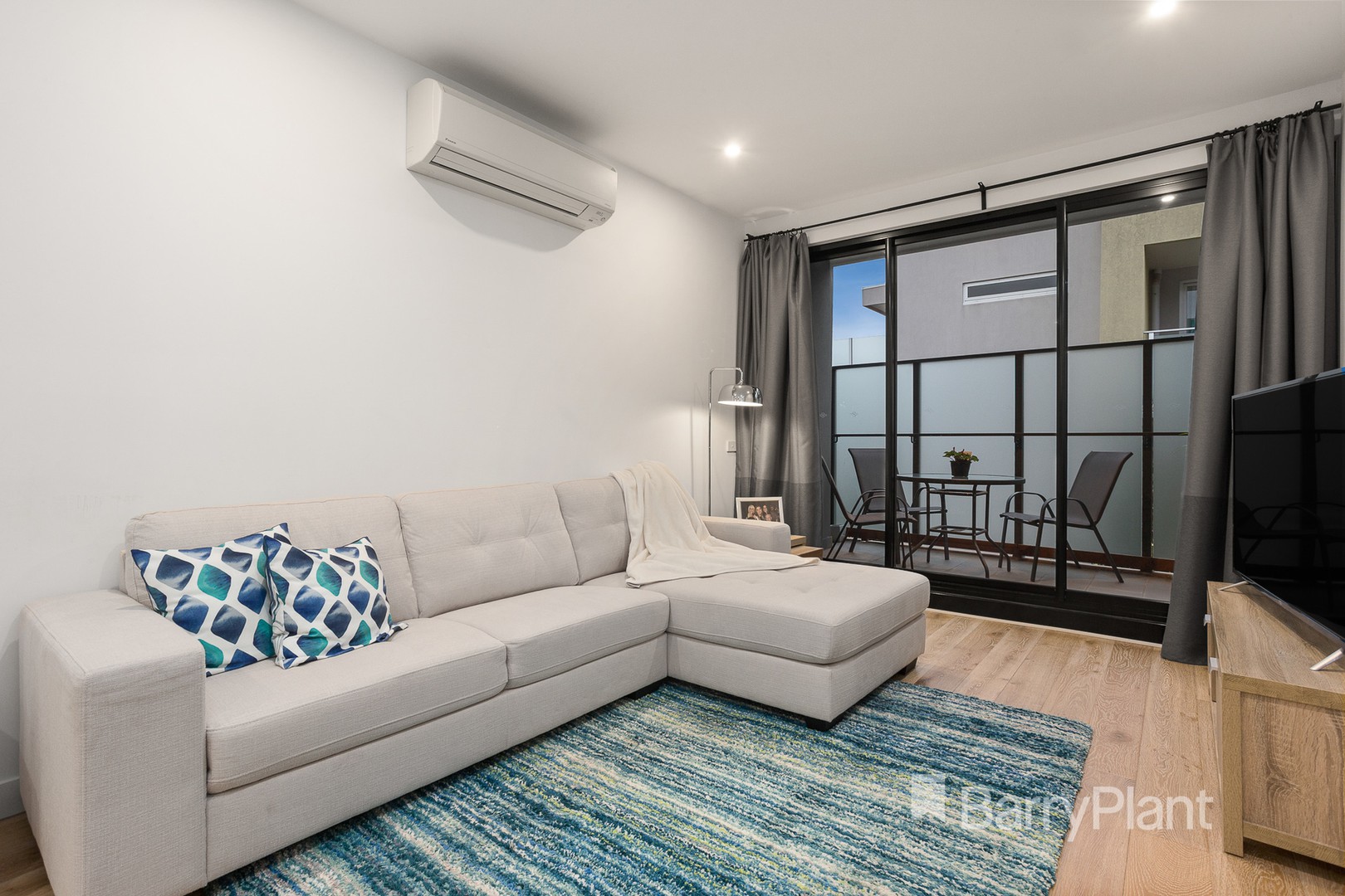 102/83 Tram RoadDoncaster, VIC 3108, Doncaster - Thumbnail 2