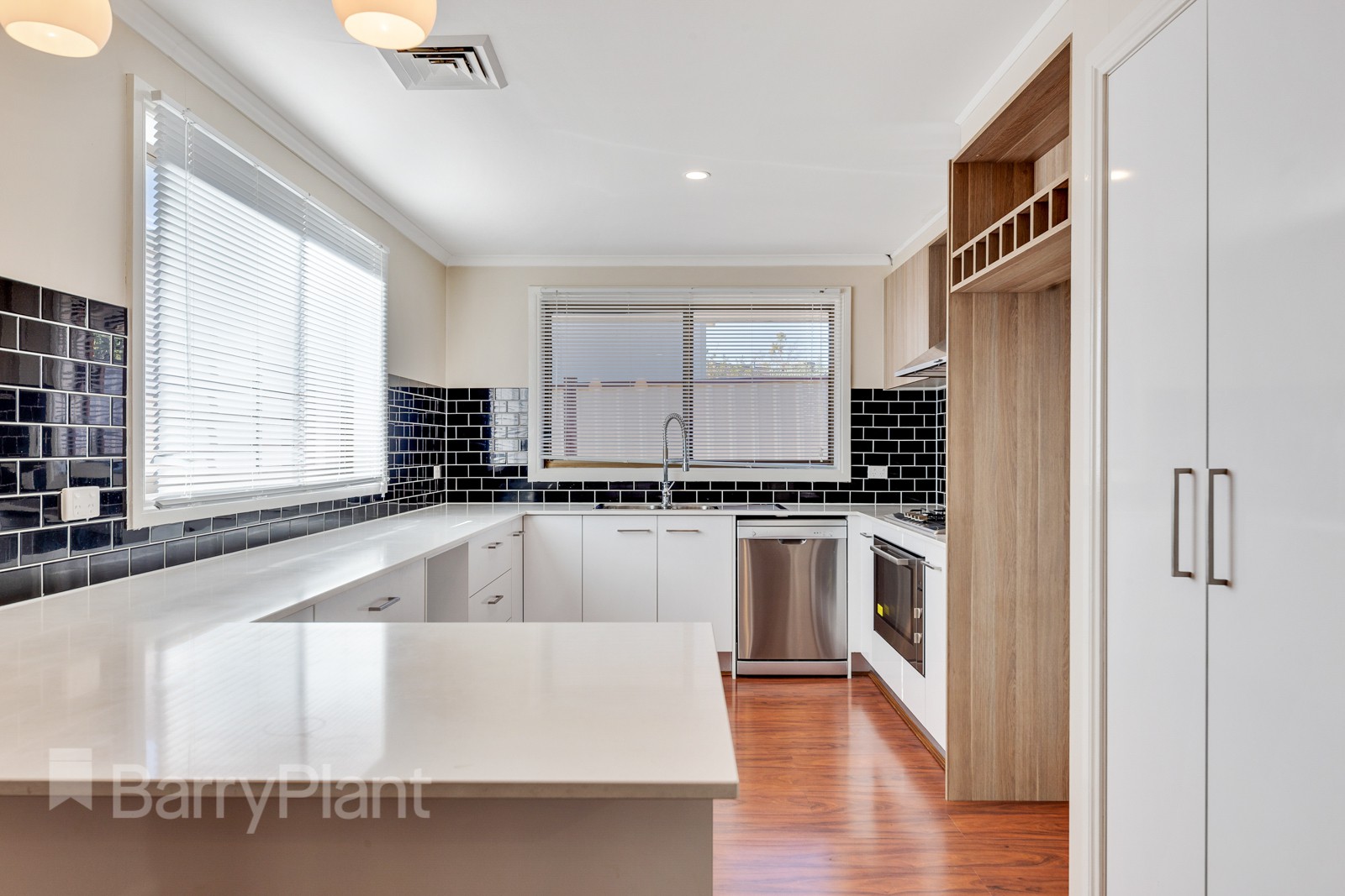 17 Willandra Court, Taylors Lakes, VIC 3038 - Thumbnail 2 - 15/04/2019