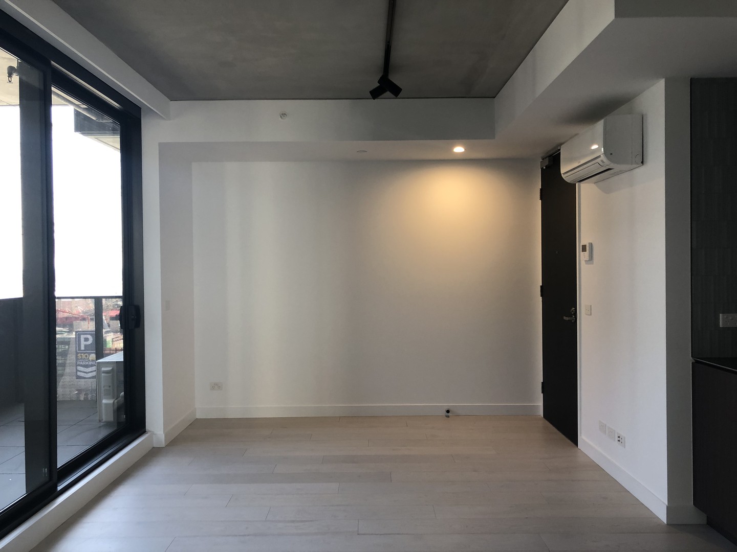 1107/387 Docklands  Drive, Docklands, VIC 3008 - Thumbnail 2 - 15/04/2019