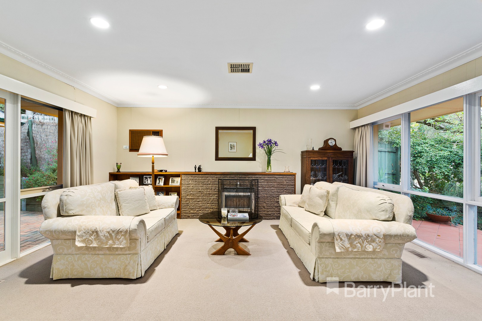 2/16 Hovea Street, Templestowe, VIC 3106 - Thumbnail 2 - 17/04/2019