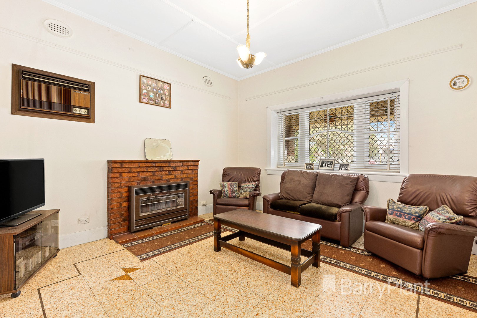 8 Bain Avenue, Coburg North, VIC 3058 - Thumbnail 2 - 26/04/2019