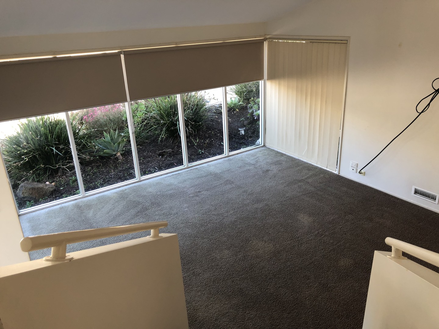2/1 Watersedge Terrace, Highton, VIC 3216 - Thumbnail 2 - 07/05/2019
