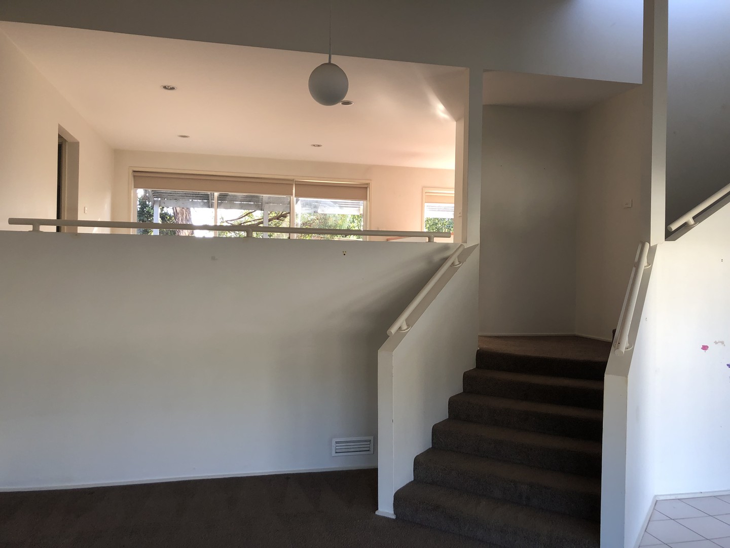 2/1 Watersedge Terrace, Highton, VIC 3216 - Thumbnail 1 - 07/05/2019
