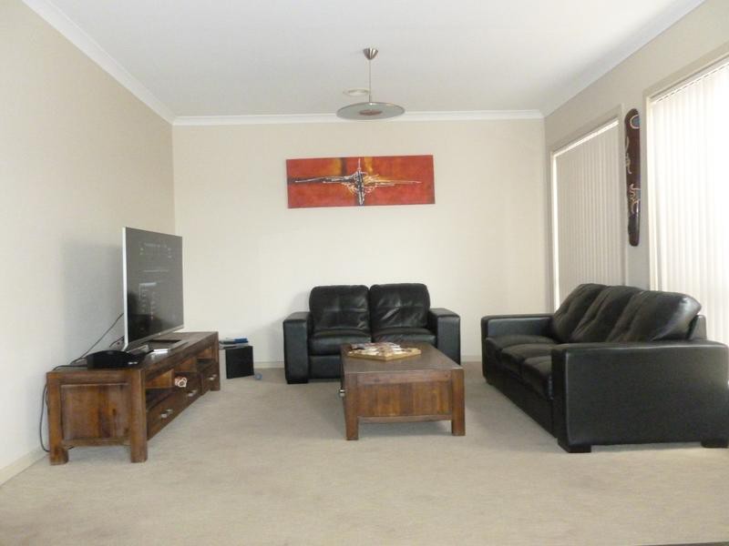 3 Hiraji Street, Kurunjang, VIC 3337 - Thumbnail 2 - 07/05/2019