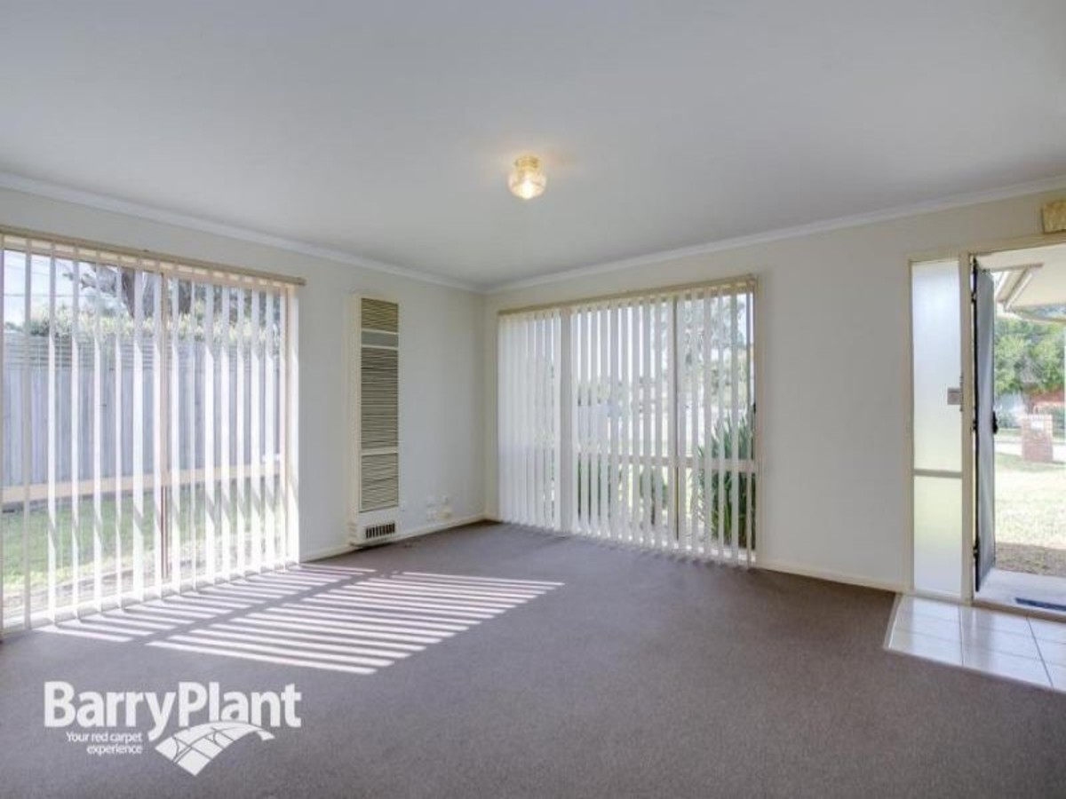 90 Ashenden Square, Rosebud, VIC 3939 - Thumbnail 2 - 11/05/2019