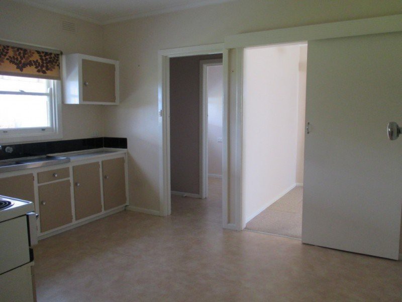 17 Shrives Road, Narre Warren, VIC 3805 - Thumbnail 2 - 22/05/2019