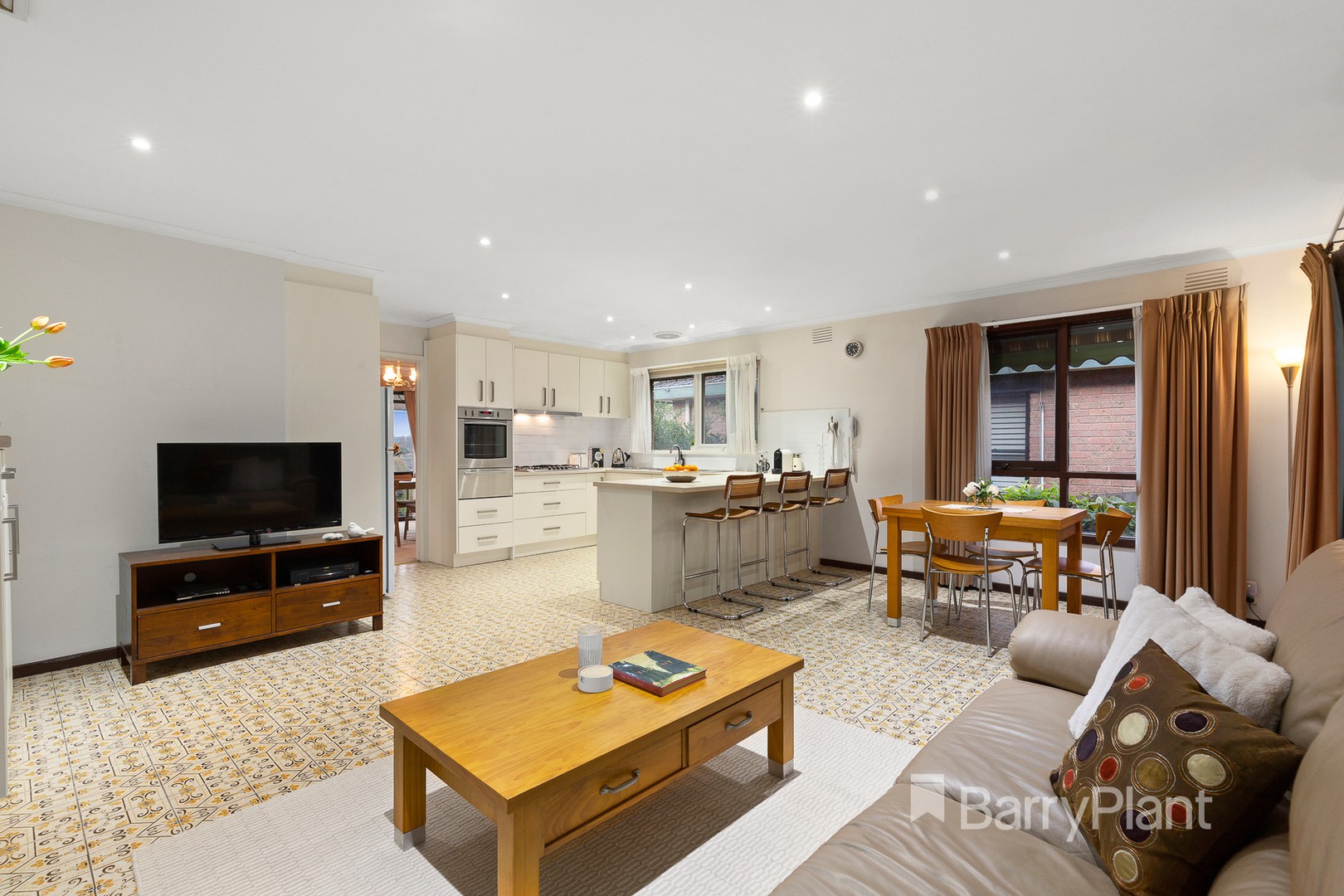 34 Victoria Street, Bulleen, VIC 3105, Bulleen - Thumbnail 3