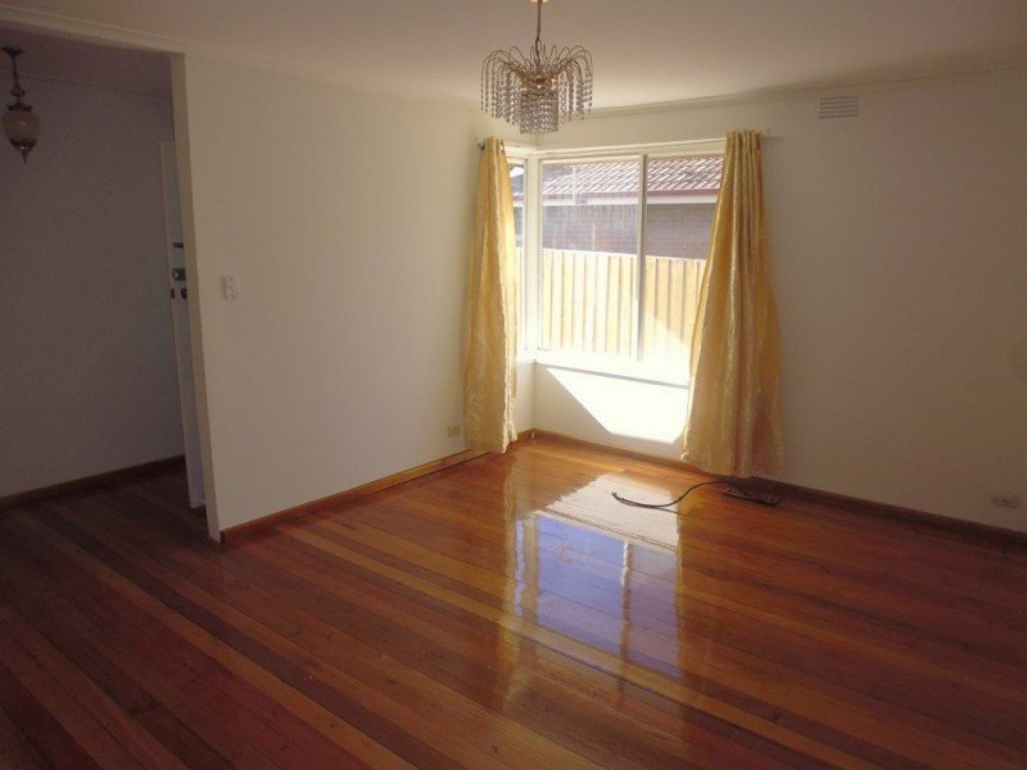 15 Murphy Street, Deer Park, VIC 3023 - Thumbnail 1 - 27/05/2019