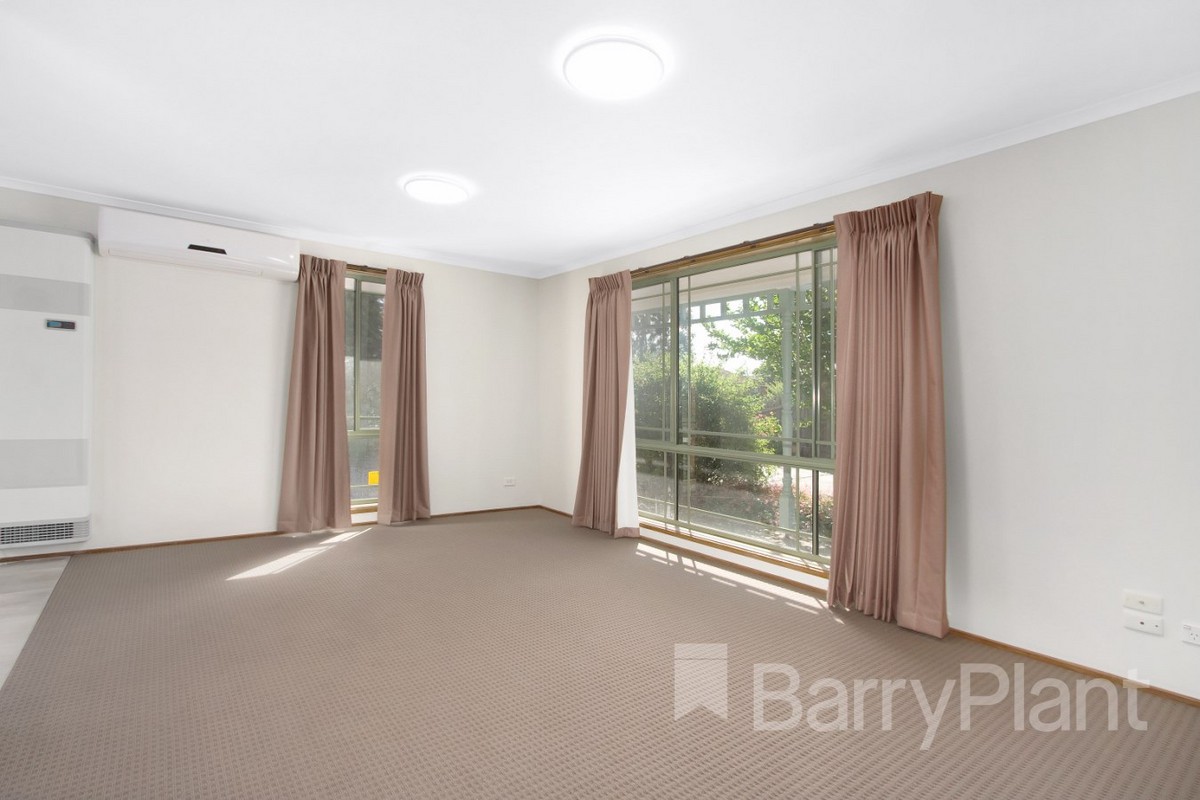 48 Parman Avenue, Pakenham, VIC 3810 - Thumbnail 1 - 27/05/2019
