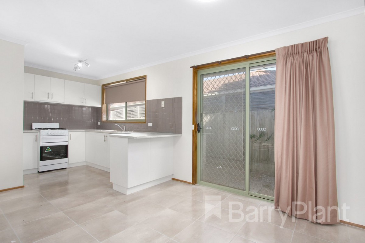 48 Parman Avenue, Pakenham, VIC 3810 - Thumbnail 2 - 27/05/2019