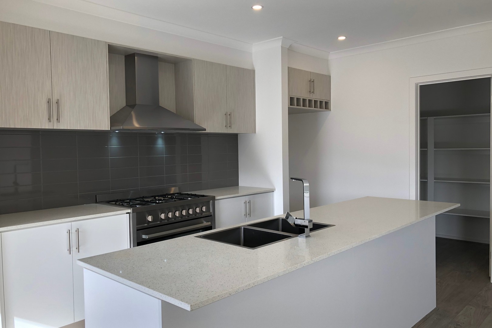 202 Haze Drive, Point Cook, VIC 3030 - Thumbnail 1 - 28/05/2019