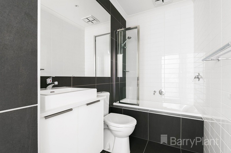 3/37 Rennison  Street, Parkdale, VIC 3195 - Thumbnail 2 - 28/05/2019